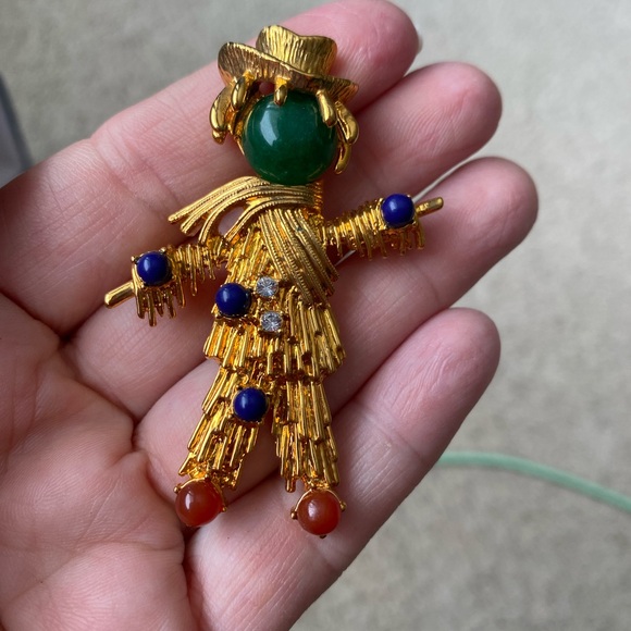 Camrose & Kross Gold Brooch scarecrow Jackie Kennedy